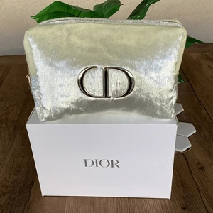 Christian Dior Crushed Velvet Cosmetic Make Up Bag Clutch New in Box GWP - Picture 1 of 8