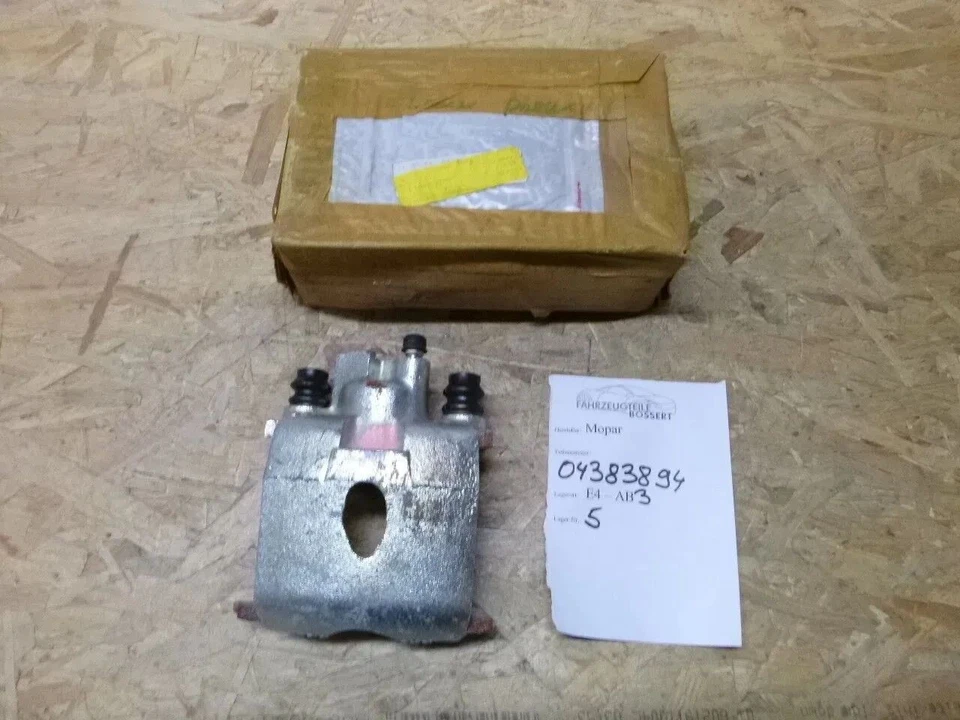 Chrysler LeBaron Daytona Dodge Spirit '89-'94 Mopar Bremszange hinten rechts — 第 1/1 张图片