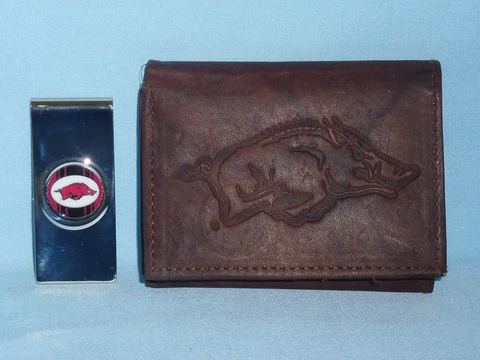 ARKANSAS RAZORBACKS  Leather TriFold Wallet / Money Clip  Gift Set  NIP   dkb 3v Cover