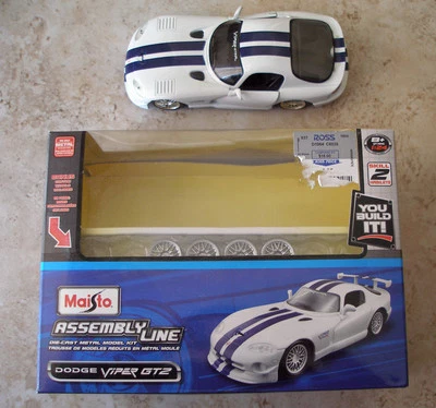Maisto AL Dodge Viper GT2   1:24 - Image 1 of 4