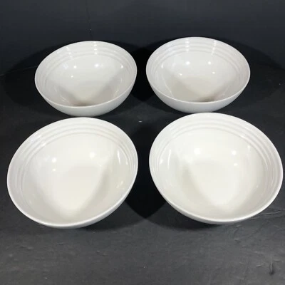 Juego de 4 anillos en relieve Le Creuset cuencos de cereal blanco de gres 6 1/4”/22 oz A Foto 1 de 4