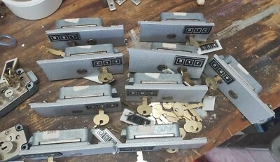 Ilco Caja Fuerte Cerraduras A400 Lote de 13 RH/LH con 2 llaves y llaves de protección Nuevo Foto 1 de 4