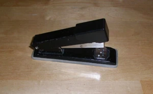 Klammeraffe aus DDR Produktion - Bild 1 von 1