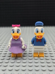 Lego Donald Duck & Daisy Duck Disney Series - Picture 1 of 2