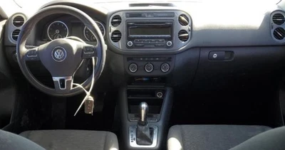 2013 Volkswagen Tiguan LH Driver Steering Wheel Airbag Air Bag OEM - Image 1 of 4