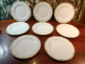Porcellana Eschenbach Germany - IDEA BUCKINGHAM - 8 bellissimi piatti Ø 26 cm - Foto 1 di 6