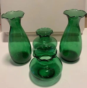 4 Stück Vintage grüne Glasvasen geraffte Kanten Hochzeit - Bild 1 von 4