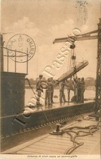 Prima guerra mondiale - Imbarco di siluri su un sommergibile - 1917