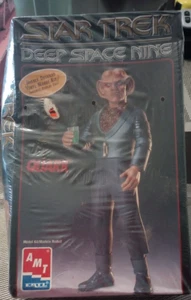 SEALED Vintage AMT 1/6 Star Trek Deep Space Nine Quark Kit 8719. NIB - Picture 1 of 4