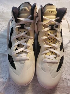 Scarpe da basket da donna Nike Zoom Hyperfuse nere bianche 2011 #454153-100 - Foto 1 di 5