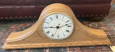 Vintage Treasures In Time 21" Solid Oak Mantle Clock - Image 1 of 4