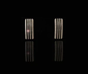 Haba Ribbed Sterling Silver Bar Earrings - Picture 1 of 2