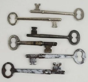 6 Vintage Skelett Schlüssel verschiedene massive Fass Antik Schlüssel - Bild 1 von 12