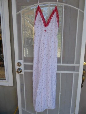 Vintage UNDERCOVER WEAR Red Heart Lace Lingerie Women's Large - Image 1 of 4