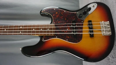 Fender Jazz Bass 93 - 94 - Sunburst Birdseye Maple Neck - Image 1 of 4