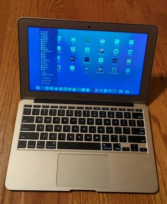 Apple MacBook Air 2015 13,3" i5-5250U DDR3 Mac OS A1465 A2924 Foto 1 de 4