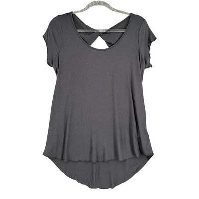 Camiseta Prana Gris Oscuro Manga Corta Espalda Abierta Espalda Retorcida Ropa Activa Grande Foto 1 de 4