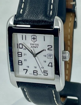 Gents Stainless Steel 28mm SWISS ARMY wristwatch, Running W/ Box & Papers - Image 1 of 4