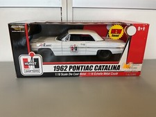 ERTL AMERICAN MUSCLE HURST SHIFTERS 1962 PONTIAC CATALINA 1/18 DIECAST CAR WHITE