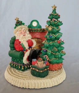 Estatuilla de Papá Noel dormido y árbol de Navidad - Imagen 1 de 11