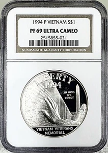 1994 P VIETNAM VETERAN MEMORIAL PROOF SILVER DOLLAR NGC PF69 ULTRA CAMEO - Picture 1 of 2