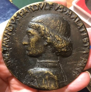 Rimini Medaglia Sigismondo Pandolfo Malatesta R/ Castello grande modulo 75 mm - Foto 1 di 2