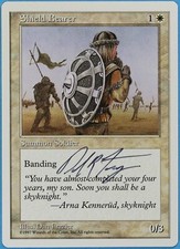 Shield Bearer 5th Edition NM White Common Artist Signed CARD (s2297) ABUGames