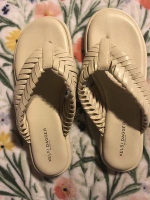 Sandalias de Tanga Kelsi Dagger Tidal Cuero Trenzado Marfil 9.5 Nuevas sin Etiquetas Foto 1 de 4