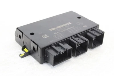 2013 - 2015 MERCEDES GL450 REAR TRAILER TOW HITCH TOWING CONTROL MODULE OEM - Image 1 of 4