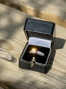 Genuine 14k White Gold Moissanite Ring 1.25ct Centre Stone w 38 Small Moissanite - Picture 1 of 6