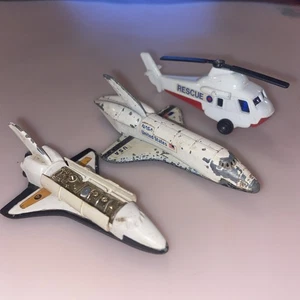Vintage (3) Ertl NASA White USA Space Shuttles & Lesney Helicopter Rare Old ++++ - Picture 1 of 6