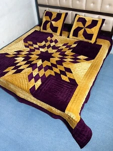 Juego de edredón cálido de terciopelo dorado y púrpura ligero hecho a mano con estampado de estrellas - Imagen 1 de 17