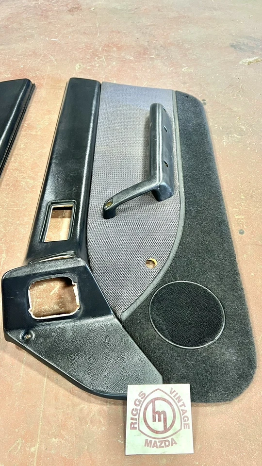 Tarjeta de panel de puerta manual lateral derecho Mazda Rx7 FC S4 S5 1986-1991 Foto 1 de 4