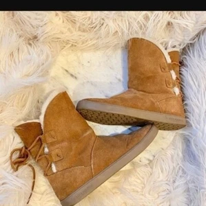 Pantalón corto Koolaburra de Ugg Shazi talla Bota 9 - Imagen 1 de 10
