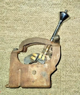 Buick Riviera 1964 palanca de cambios automática de consola Foto 1 de 4