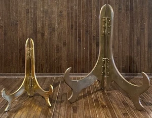 2 VTG Ornate Brass Metal Plate Easel Picture Stand Holders 7.5", 4.75" Expands - Picture 1 of 2