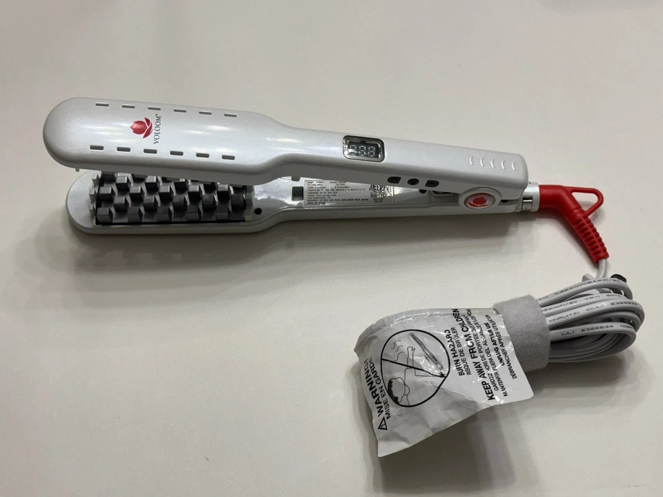 Plancha voluminizadora de cabello Voloom 1 1/2" blanca perla OIPW15 ¡Probada funcionando perfectamente! Foto 1 de 4