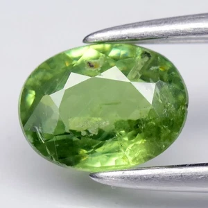 💎 0.52ct 5.7x4.3mm Oval Natural Green Demantoid Garnet - Madagascar Gem - Picture 1 of 4