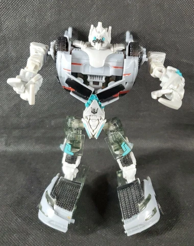 2011 Transformers Dark of the Moon Jolt Autobot Cover