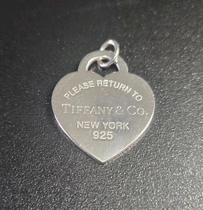 Colgante de corazón grande de plata de ley Tiffany & Co - Imagen 1 de 7