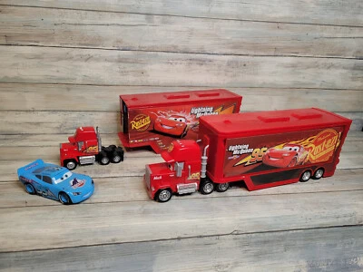 Juego 2 Coches Disney Pixar Mack Semi Camión Juego Plegable Speedway 2014 Mattel Foto 1 de 4