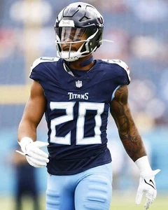 Foto de fútbol americano de la NFL Tony Pollard en el campo retrato de los Tennessee Titans 8x10 - Imagen 1 de 1