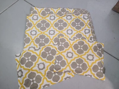 Happy Chic by Jonathan Adler "LOLA" Full/Queen Reversible Duvet & 2 Shams - Image 1 of 4