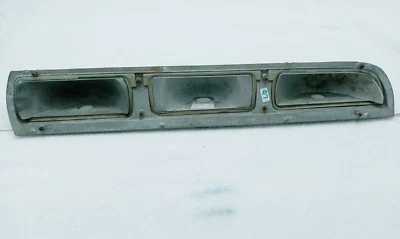 OEM 1971 Dodge Challenger Right TailLight Housing 3478848  340 383 440 426 Hemi Foto 1 de 4