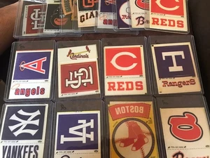 1968-72 Fleer Baseball Stoff Aufkleber LOT 16 YANKEES REDS DODGERS RAVES RANGERS - Bild 1 von 6