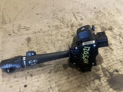 Used Steering Column Control Switch fits: 2011 Cadillac Escalade turn and wiper Foto 1 de 4