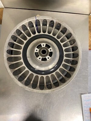 2009 Harley Davidson E/G U/C FLHTCU 28 спиц передний обод колеса 17 x 3 - Изображение 1 из 4