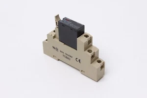 Omron Relais G3R-OA202SZN 5-24V DC / 100-240V AC 2A | Relaissockel P2RF-05-E - Bild 1 von 12