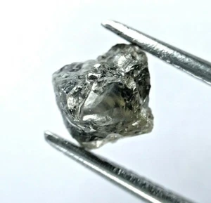 Diamante grezzo Terra 0,88tcw colore grigio naturale forma irregolare per regalo - Foto 1 di 9