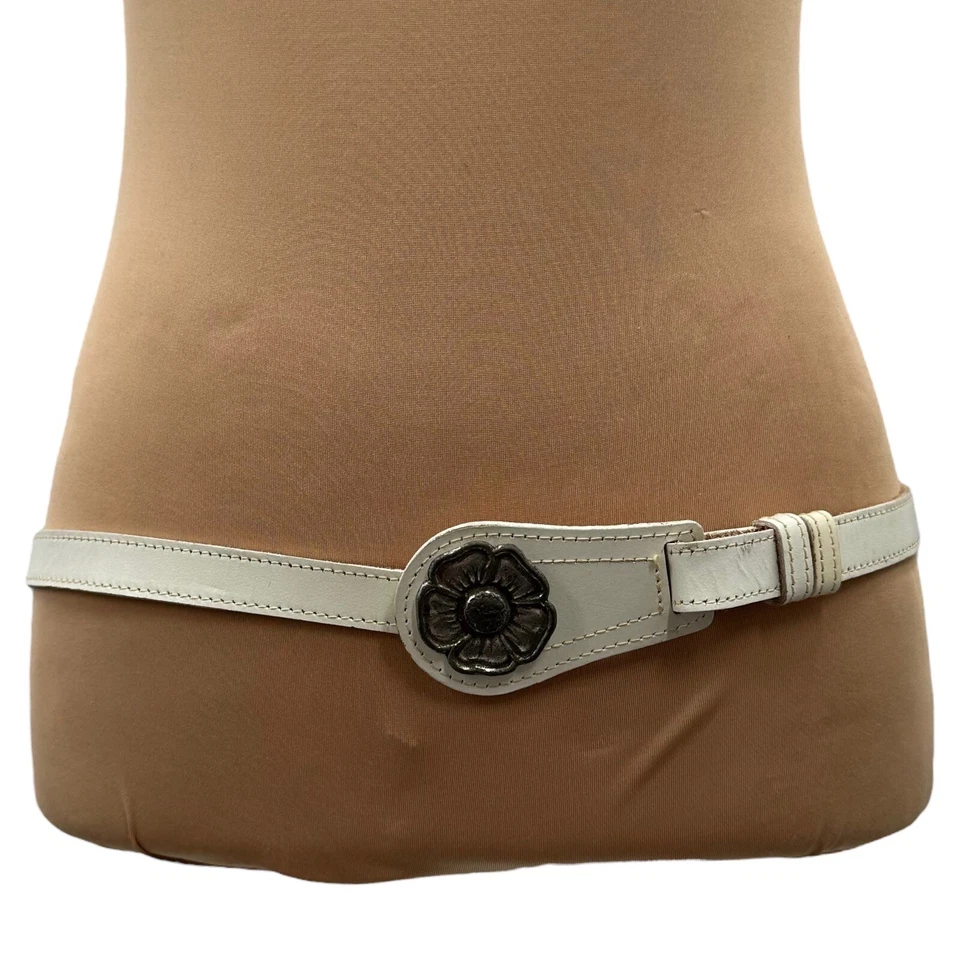 Cinturón Omega vintage años 70 cuero 3/4" a presión plata flor blanco se sienta por encima de la cadera 35" Foto 1 de 4